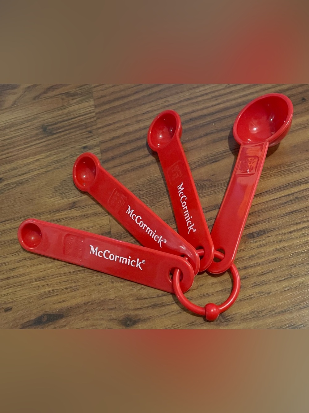 McCormick Red Plastic Measuring Spoon Set